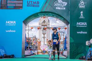 BIB: 5024
                            <button type="button" onclick="openModal(21777819)" class="btn btn-primary btn-sm float-right btn-popup" data-toggle="modal" data-target=".modal-high-quality">
                        <i class="fas fa-shopping-cart"></i> Add to Cart
                    </button>
                                            <button type="button" onclick="isThisMe(21777819, true)" class="btn btn-success btn-sm float-right btn-popup btn-isme hidden" data-toggle="tooltip" data-placement="bottom" title="นี่คือรูปของคุณใช่ไหม คลิกที่นี่เพื่อเอาเข้าอัลบั้ม">
                        <i class="fas fa-plus"></i> Add to album
                    </button>
                    <button type="button" onclick="isThisMe(21777819, false)" class="btn btn-warning btn-sm float-right btn-popup btn-isnotme hidden">
                        <i class="fas fa-ban"></i> Remove from album
                    </button>